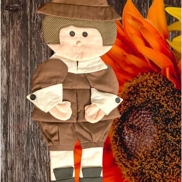 Thanksgiving Pilgrim Pot Holder  - Picture 10 of 10